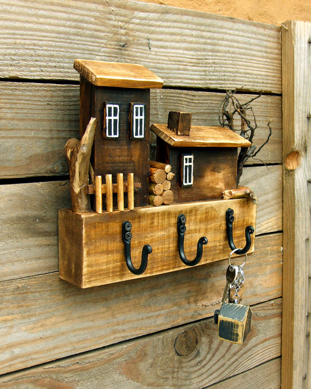 Drewniany wieszaczek na klucze - Chatka_photo1