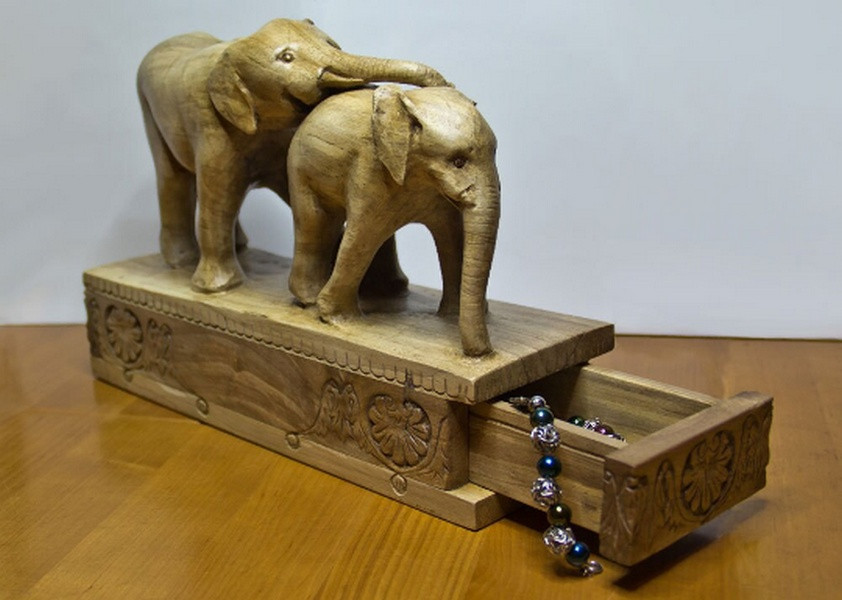 Duża rzeźba dwóch słoni z dwiema szufladkami_photo1