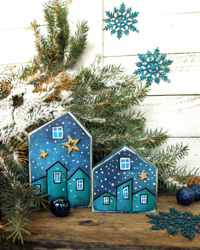 Dwa drewniane domki, dekoracje niebiesko-turkusowe_photo1