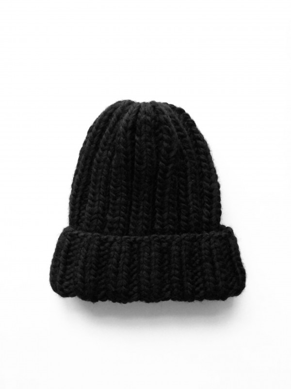 Gruba wełniana czarna czapka beanie wełna handmade_photo1