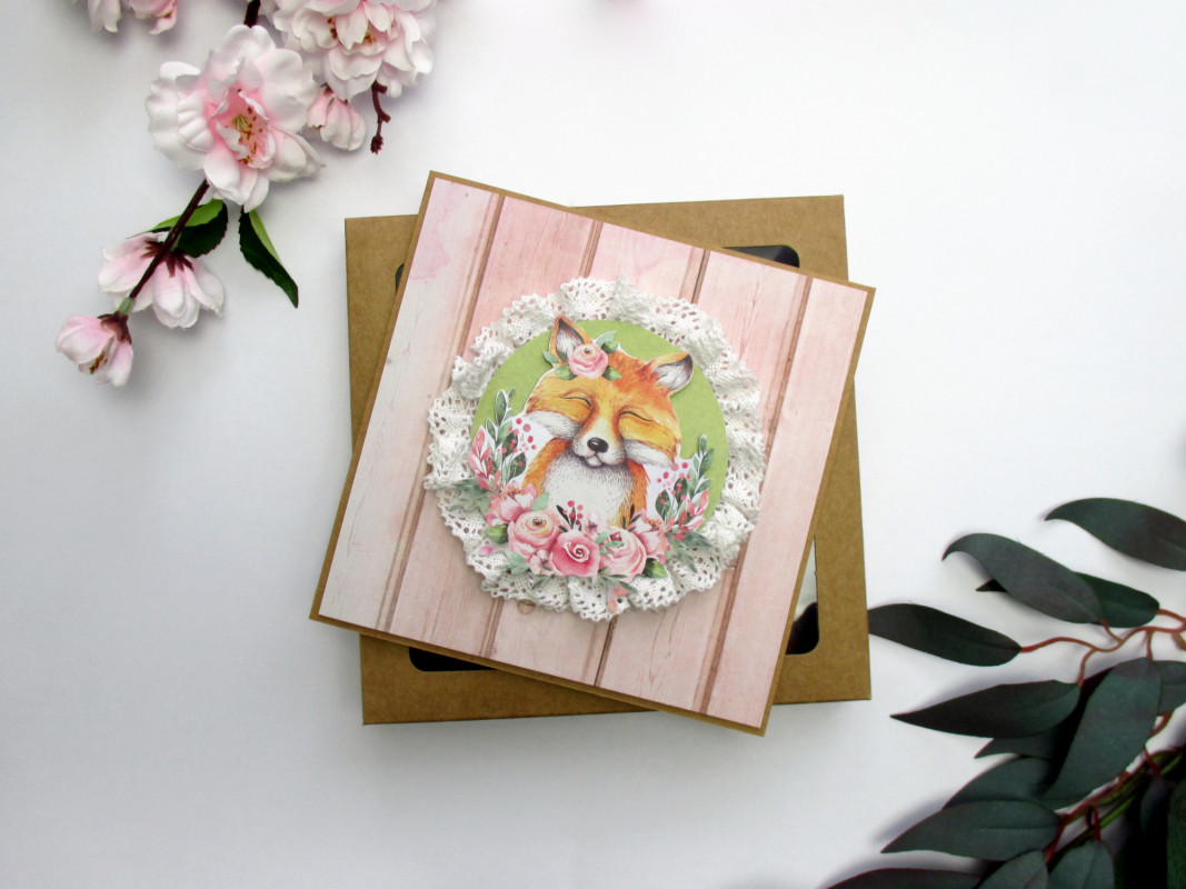 Kartka okolicznościowa w pudełku lis i kwiaty_photo1
