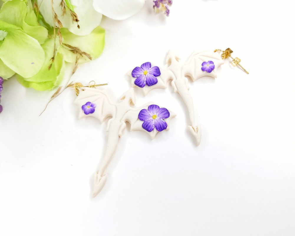 Kolczyki białe smoki z kwiatami_photo1