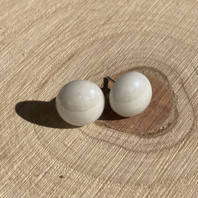 Kolczyki na sztyfcie perłowe białe_photo1