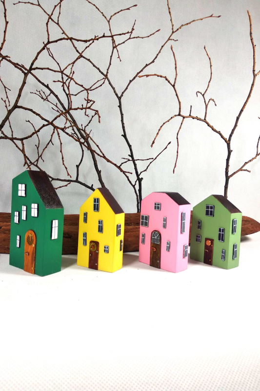 Kolorowe domki drewniane - dekoracja wnętrza_photo1