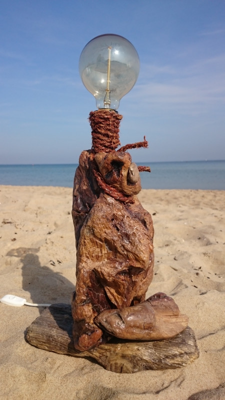 Lampa z drewna z morza nr 7 - Pionowy głaz_photo1