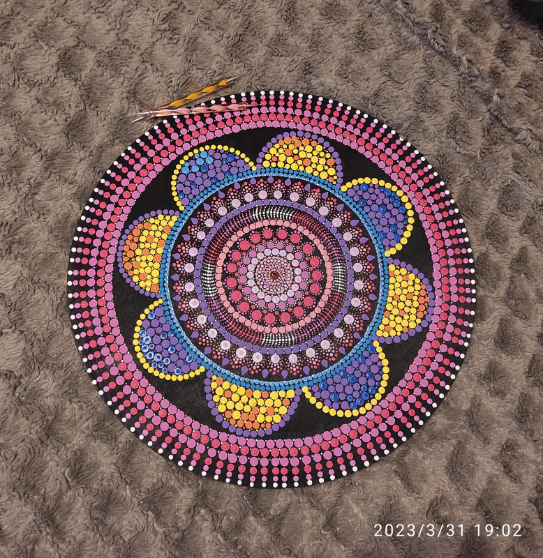 Mandala, dot painting_photo1