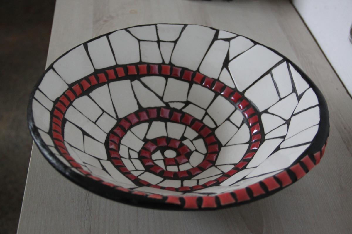 Misa ozdobiona mozaiką ceramiczną_photo1