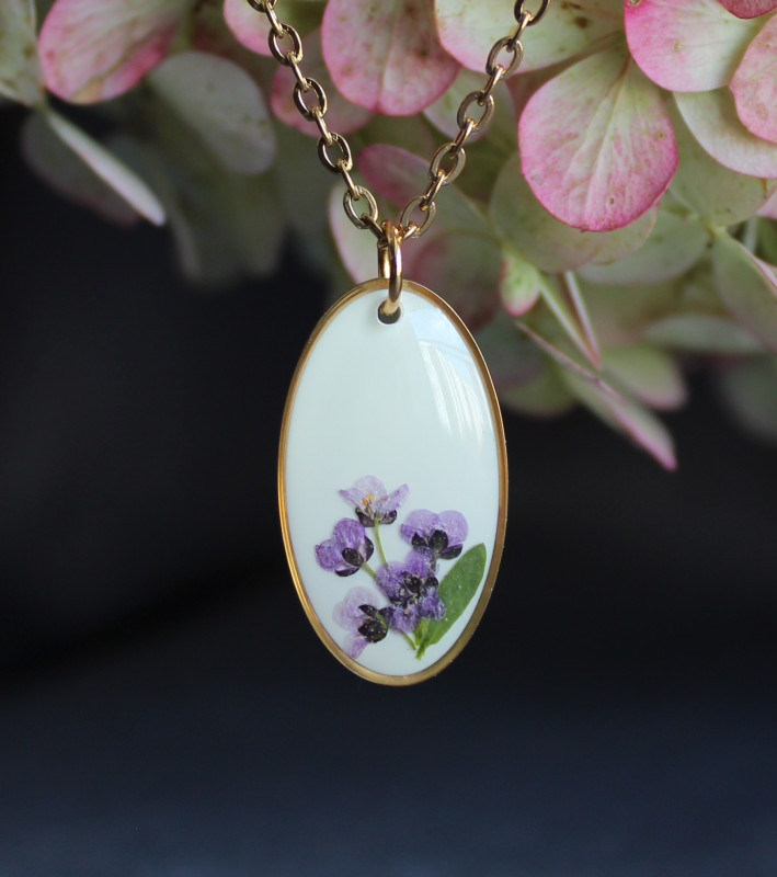 Naszyjnik z fioletowymi kwiatami złoty jajowaty_photo1
