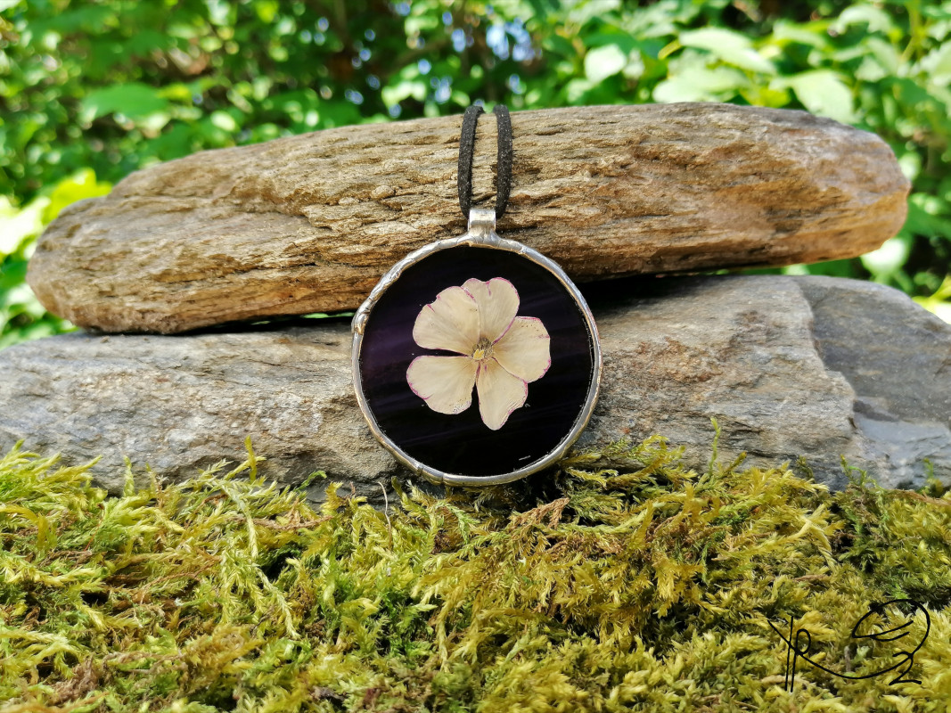Szklany medalion koło z kwiatem floksa (fioletowy)_photo1
