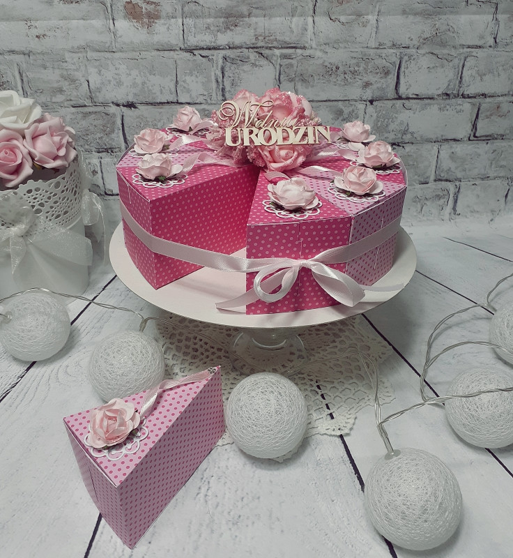 Tort urodzinowy papierowy na słodycze_photo1