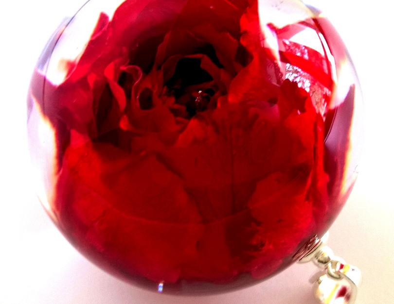 Wisiorek czerwona róża „na zawsze”_photo1