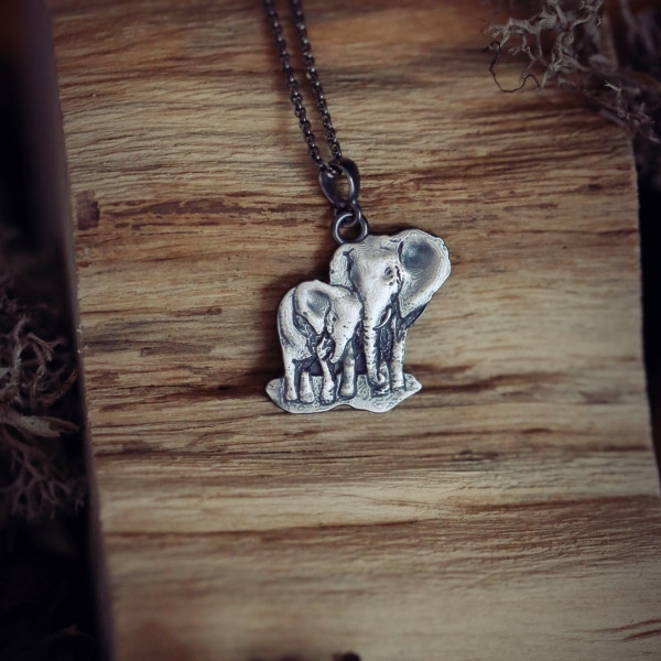 Wisiorek słoniki ze srebra wg autorskiego projektu_photo1