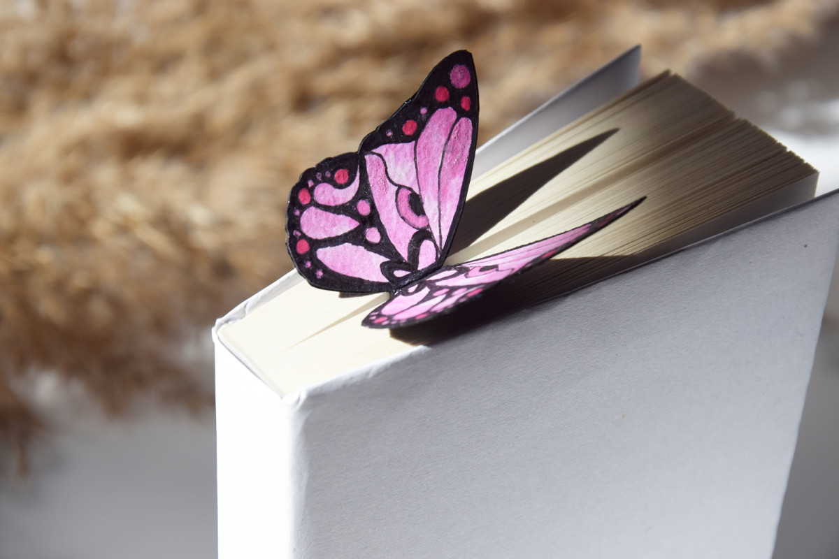 Zakładka do książki "On Paper" Motyl malowany 06_photo1