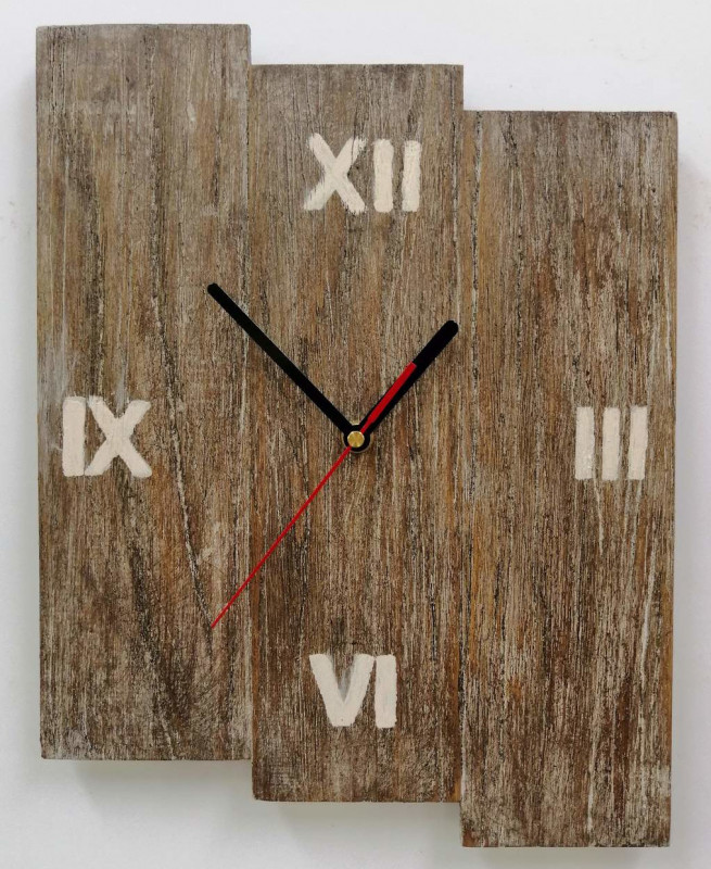 Zegar ścienny drewniany z desek, cyfry_photo1