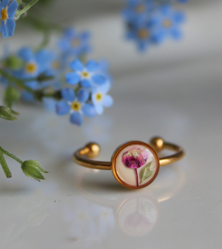 Złoty pierścionek kwiaty żywica z kwiatami różowy_photo1