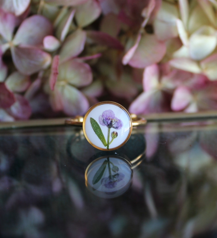 Złoty pierścionek smagliczka różowa fioletowa_photo1