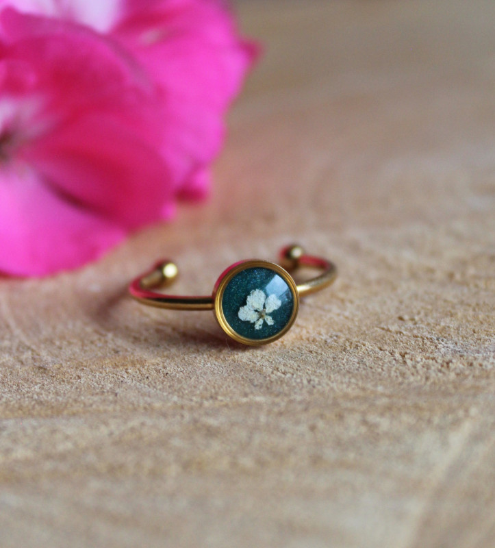 Złoty pierścionek z zielonym oczkiem dzika marchew_photo1