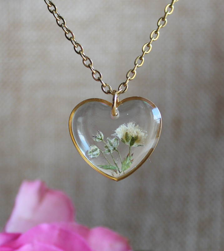 Złoty wisiorek serce z kwiatami_photo1